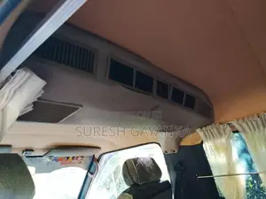 Hyundai H100 2000 Van (Used)