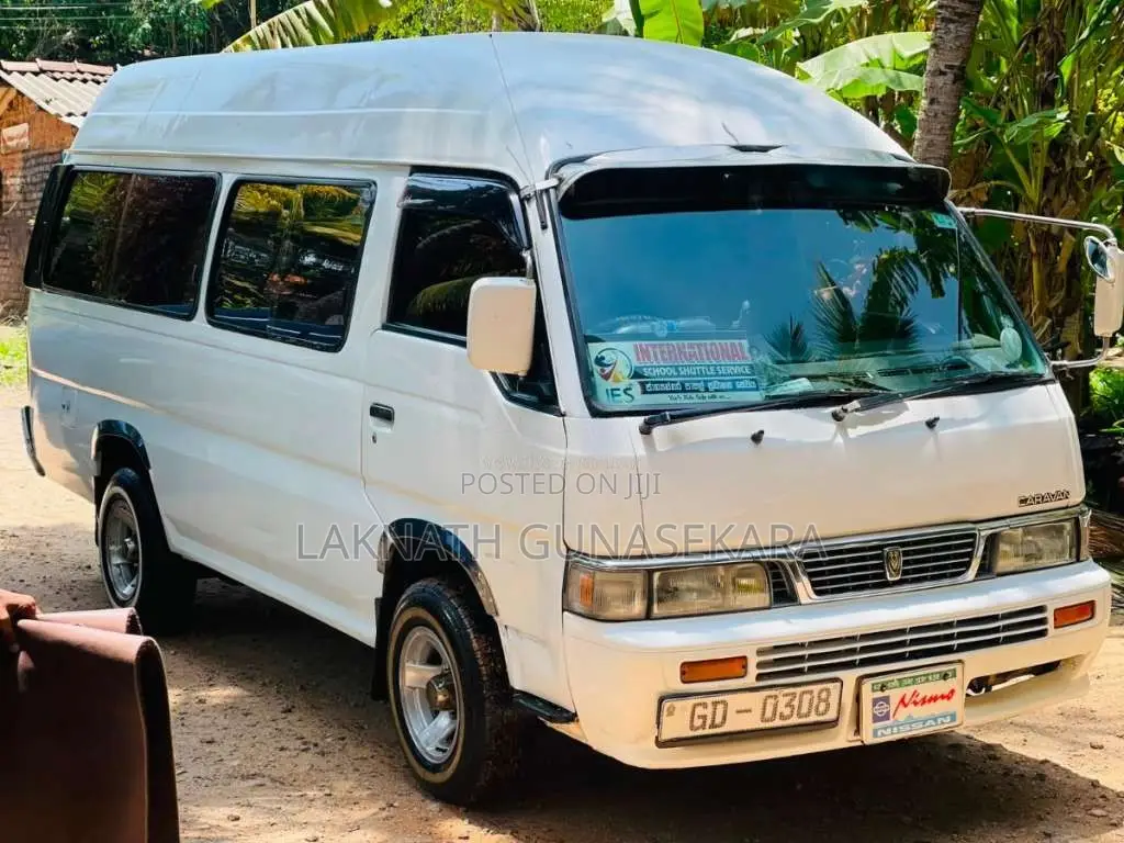 Nissan Caravan Super Long 1995 Van (Used)
