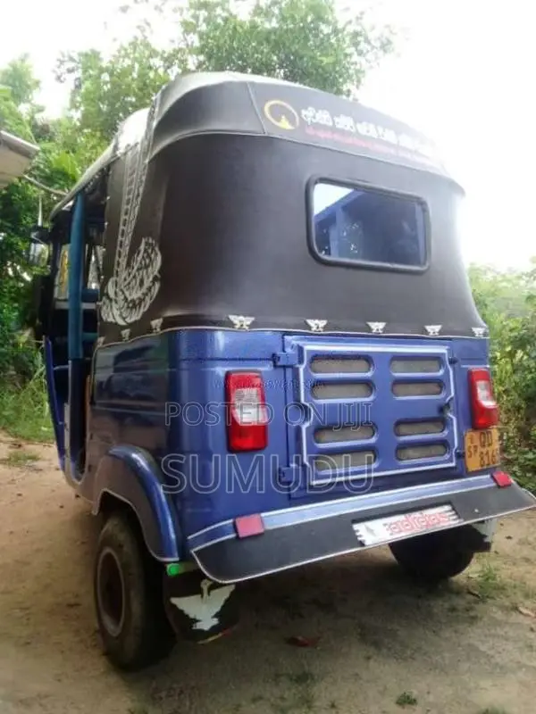 Bajaj 2 Stroke 2006 Three Wheel (Used)