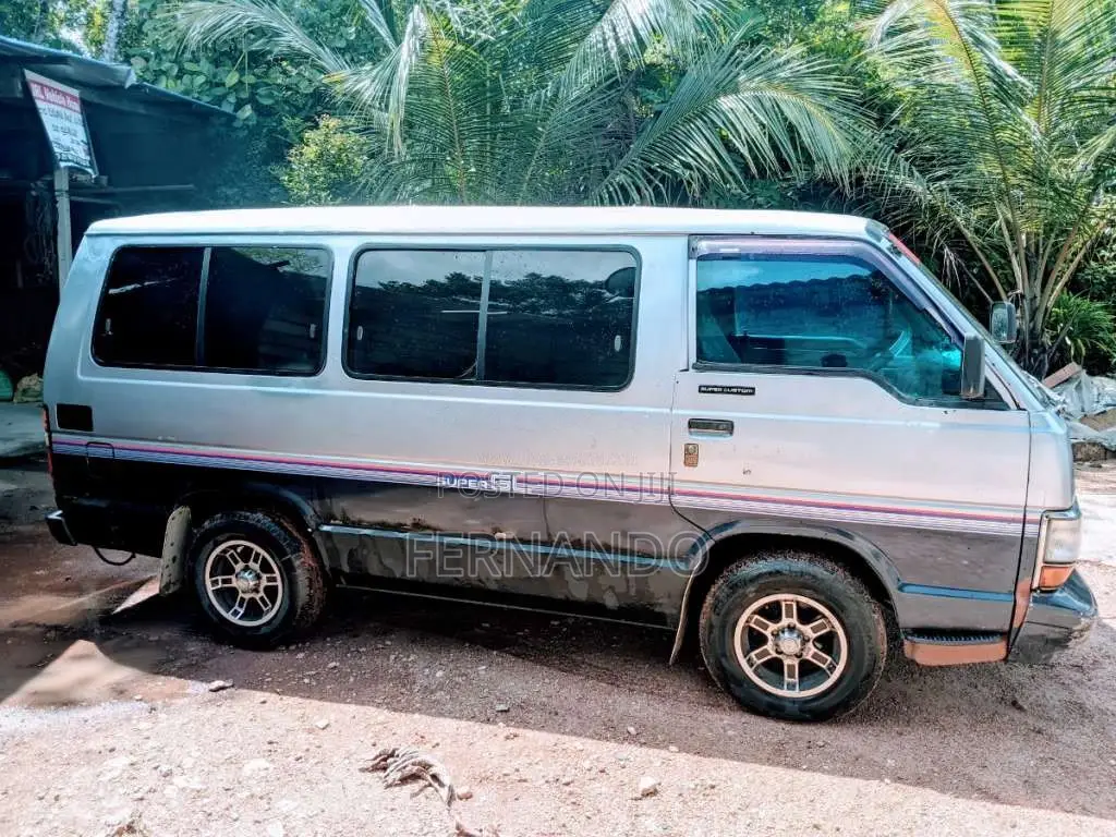 Toyota Shell 1983 Van (Used)