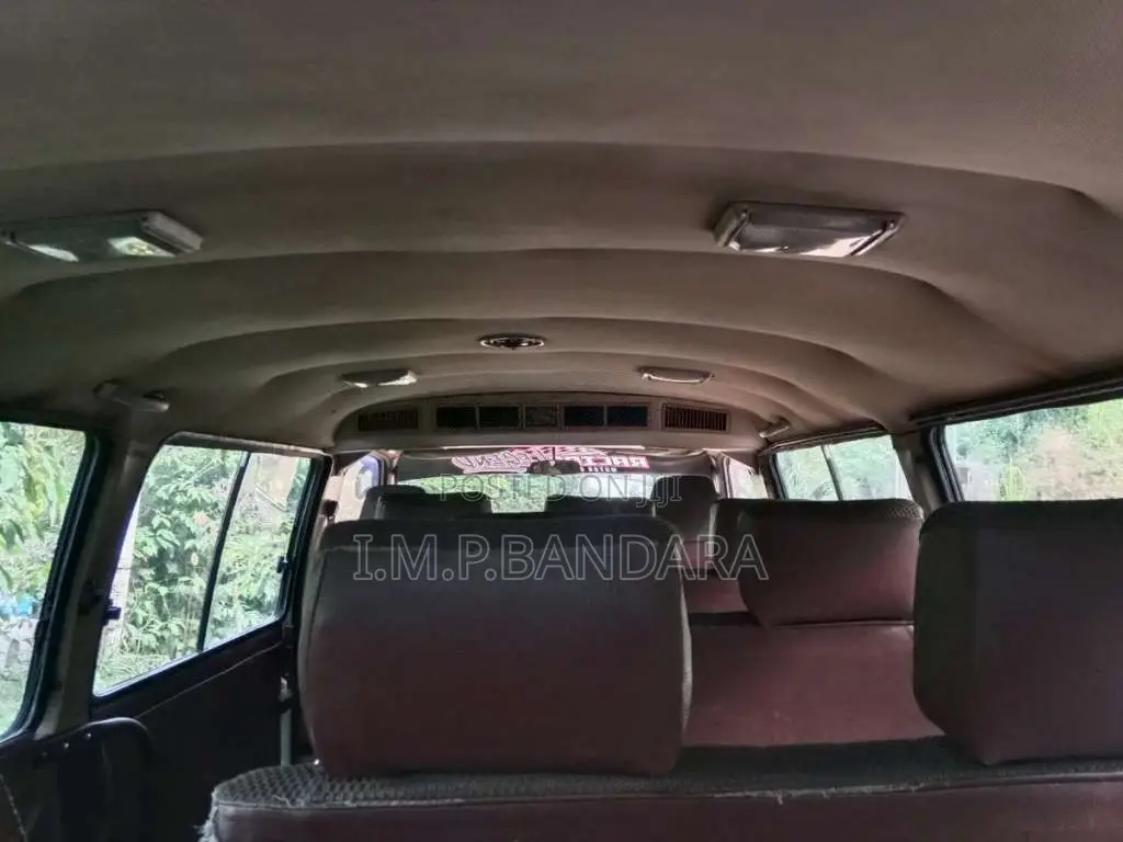 Toyota HIACE Shell 1988 Van (Used)