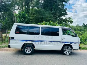 Toyota HIACE 1988 Van (Used)