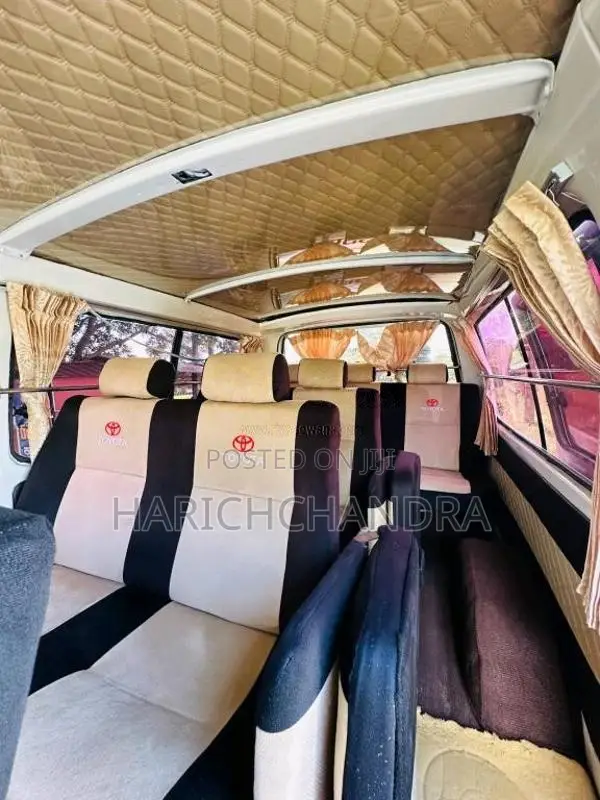 Toyota HIACE 1988 Van (Used)