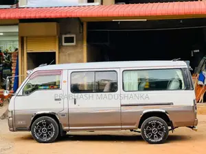 Nissan Caravan 1998 Van (Used)