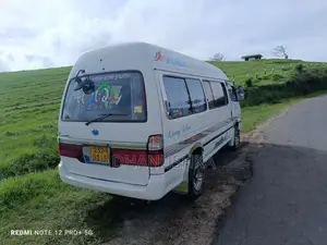 Toyota Dolphin 1993 Van (Used)