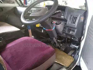 Nissan Vanette 1995 Van (Used)