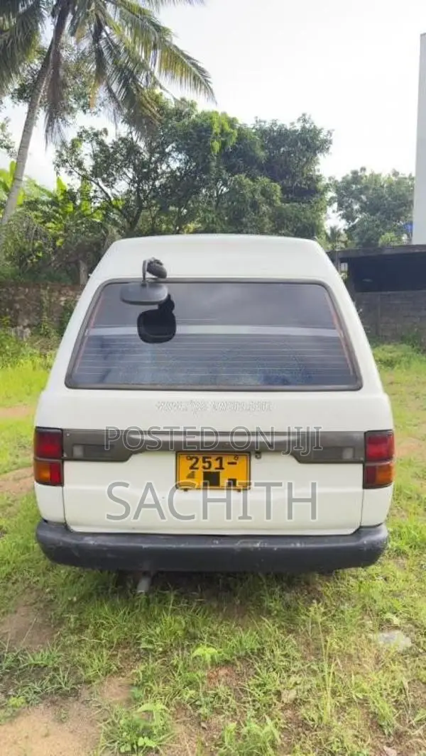 Toyota Townace Lotto CR27 1992 Van (Used)