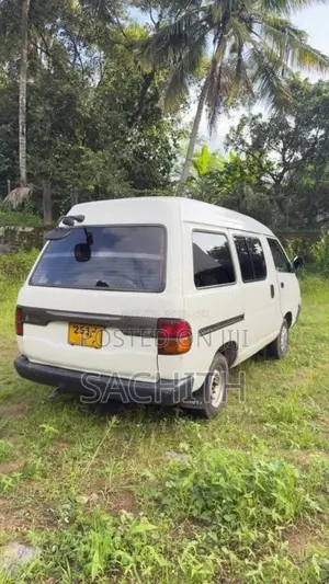 Toyota Townace Lotto CR27 1992 Van (Used)