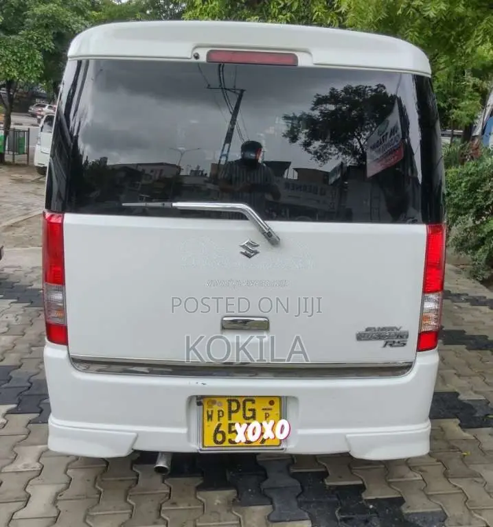 Suzuki Every Wagon DA64 2012 Van (Used)
