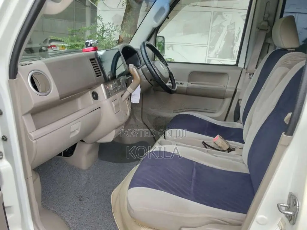 Suzuki Every Wagon DA64 2012 Van (Used)