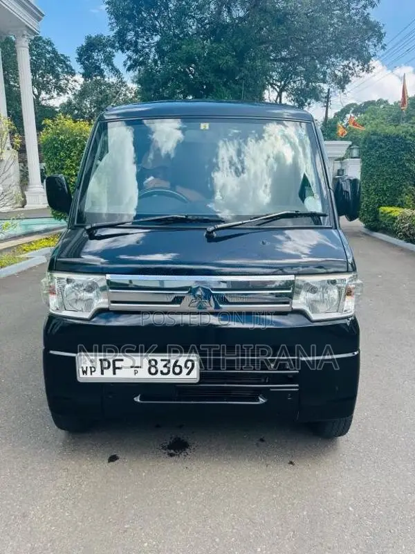Mitsubishi MiniCab 2015 Van (Used)