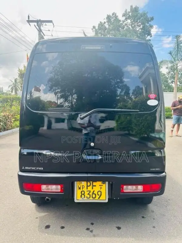 Mitsubishi MiniCab 2015 Van (Used)