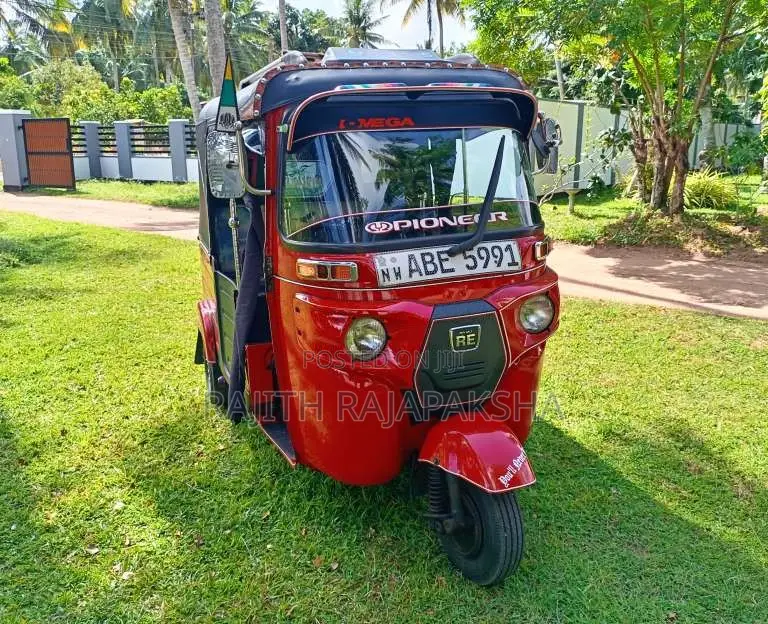 Bajaj RE 2015 Three Wheel (Used)