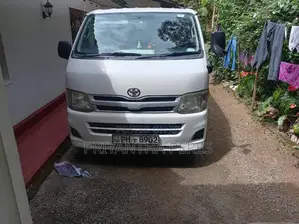 Toyota HIACE 2013 Van (Used)