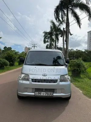 Toyota TownAce 2008 Van (Used)