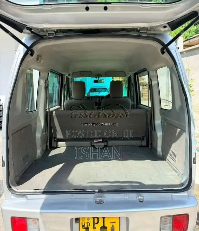 Nissan Clipper 2015 Van (Used)
