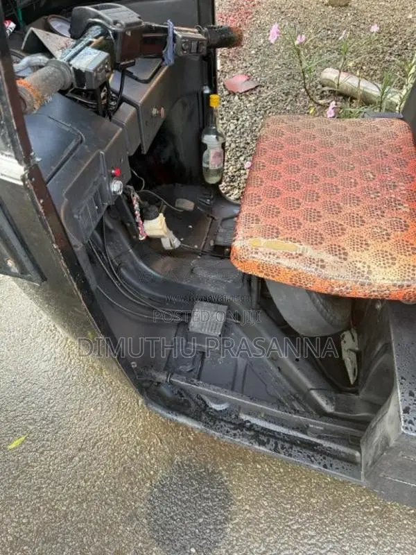 Bajaj RE 2011 Three Wheel (Used)