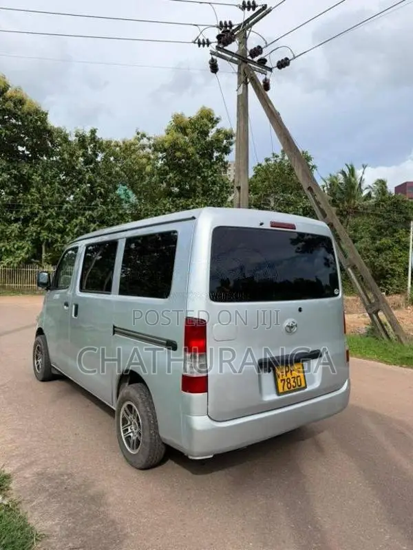Toyota TownAce 2008 Van (Used)