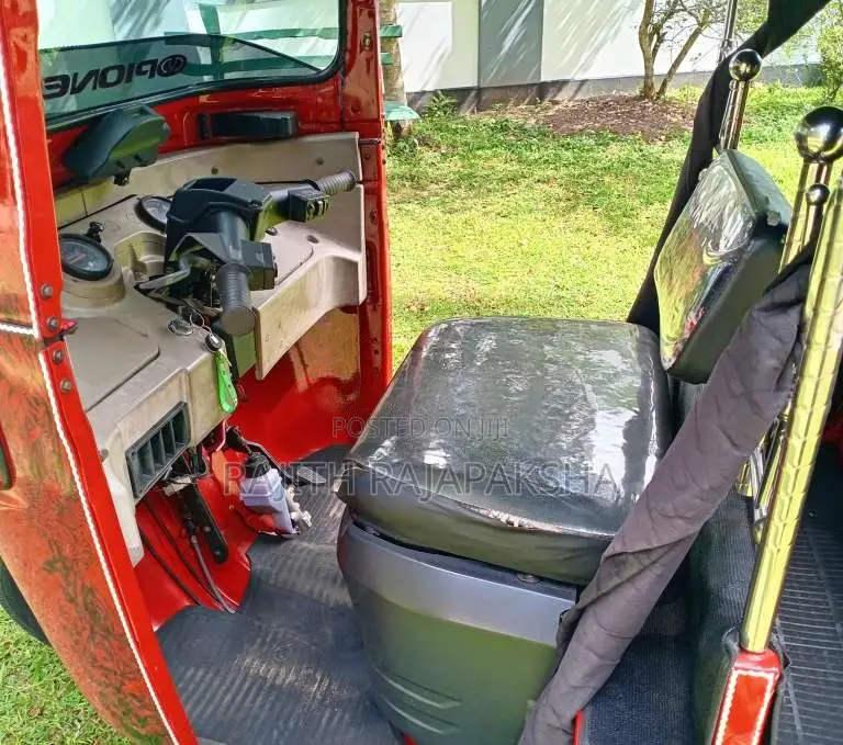 Bajaj RE 2015 Three Wheel (Used)