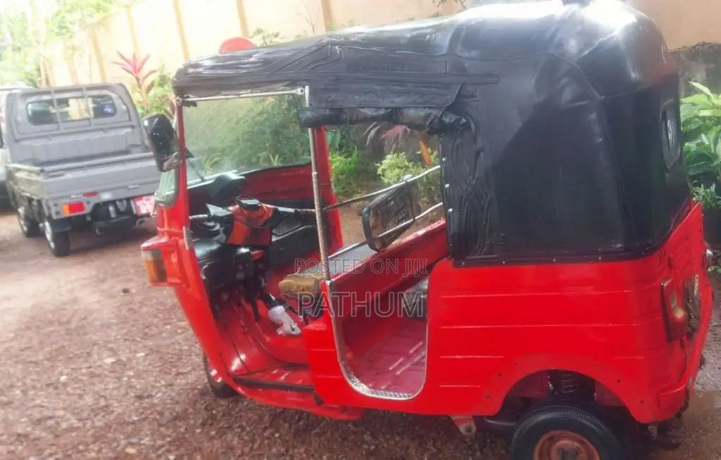 Bajaj 4 Stroke 2012 Three Wheel (Used)