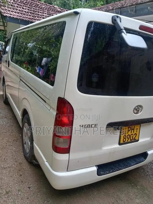 Toyota HIACE 2013 Van (Used)