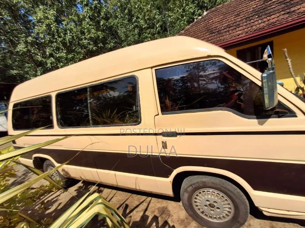 Toyota Shell 1983 Van (Used)