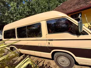 Toyota Shell 1983 Van (Used)
