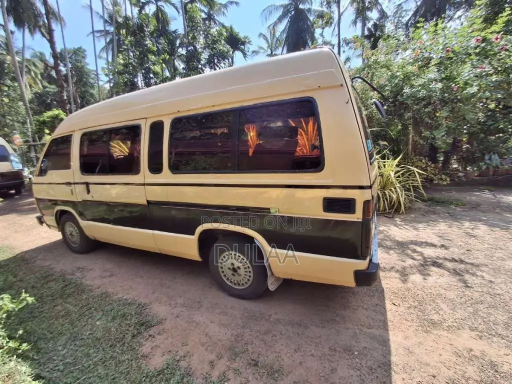 Toyota Shell 1983 Van (Used)