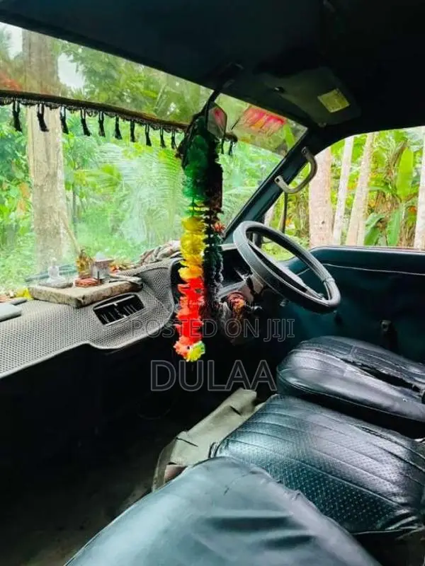 Toyota Shell 1983 Van (Used)