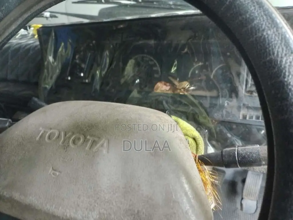 Toyota Shell 1986 Van (Used)