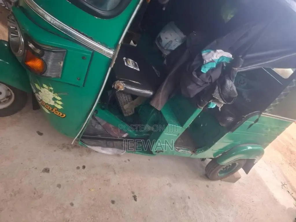 Bajaj RE 4 Stroke 2012 Three Wheel (Used)