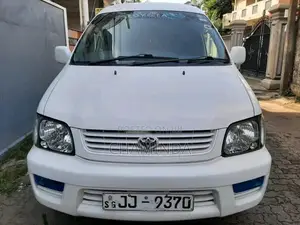 Toyota Townace Noah CR42 2000 Van (Used)