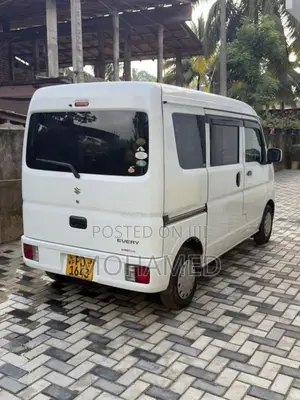 Suzuki Every 2015 Van (Used)