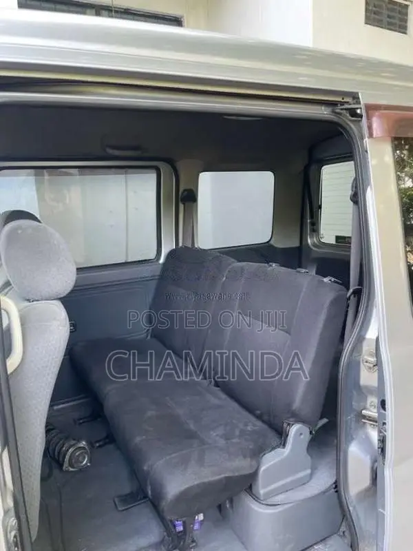 Daihatsu Hijet Cruze 2016 Van (Used)