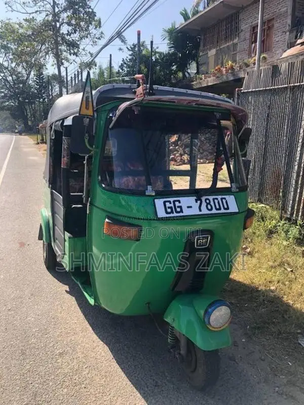Bajaj RE 2000 Three Wheel (Used)