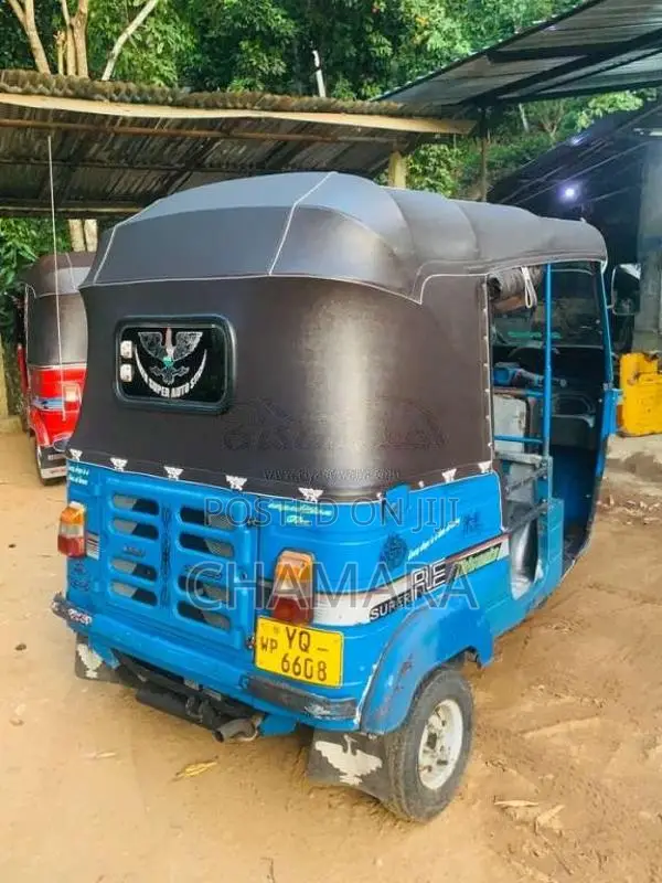 Bajaj 4 Stroke 2011 Three Wheel (Used)