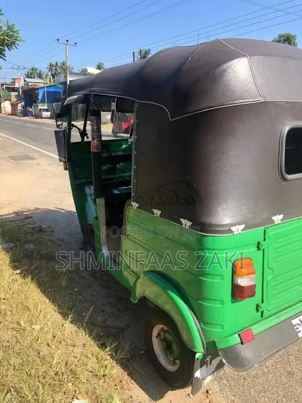 Bajaj RE 2000 Three Wheel (Used)
