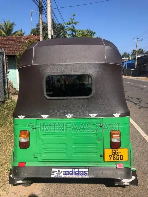 Bajaj RE 2000 Three Wheel (Used)