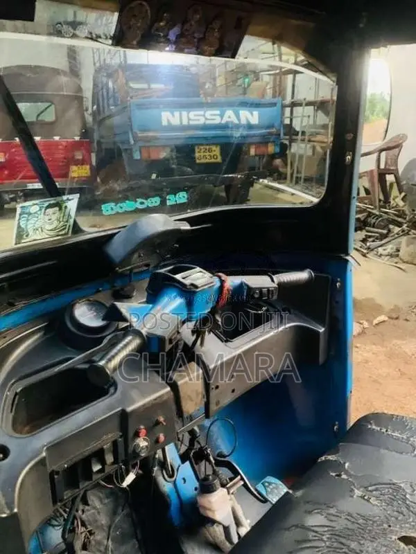 Bajaj 4 Stroke 2011 Three Wheel (Used)