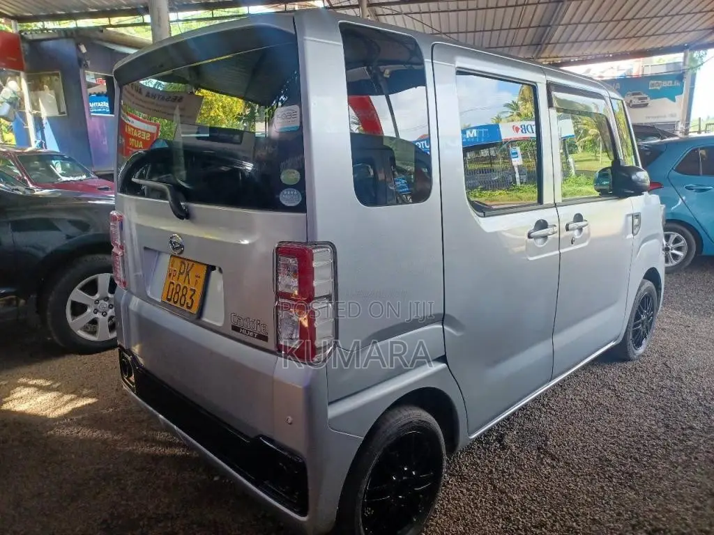 Daihatsu Hijet Caddie Safety 2016 Van (Used)