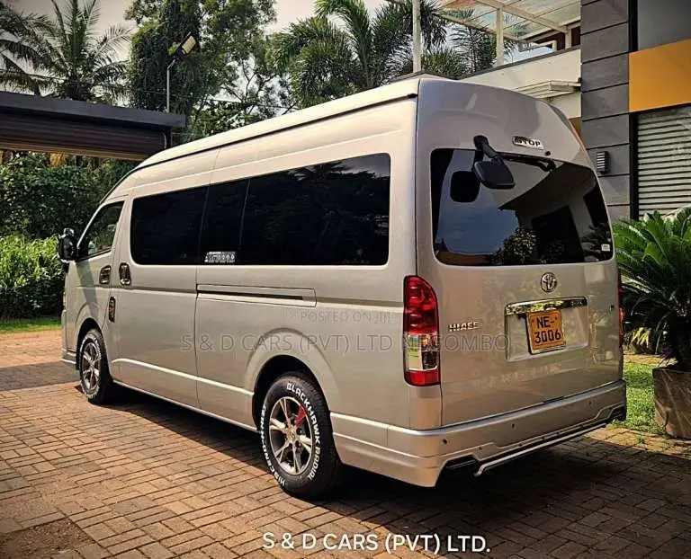 Toyota GDH 223 GL Japan 2024 Van (Used)