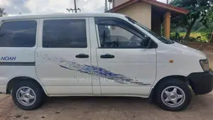 Toyota NOAH KR42 1998 Van (Used)