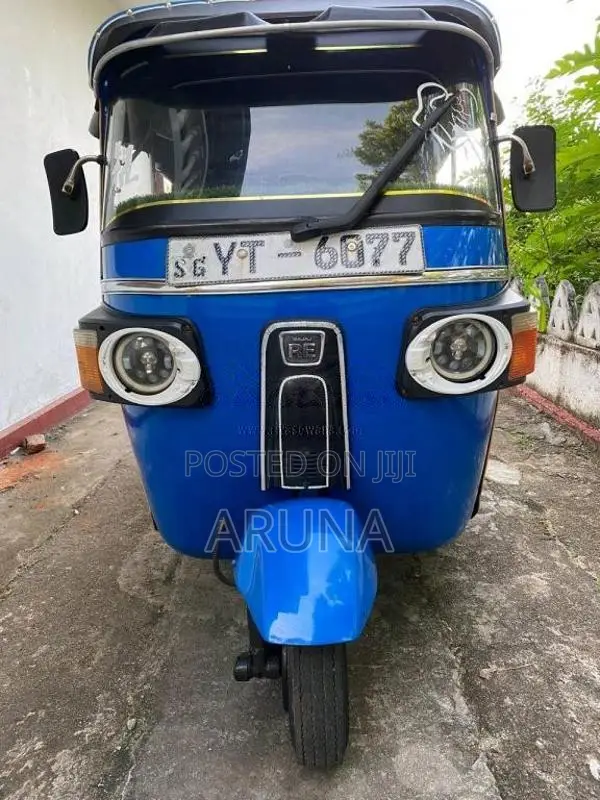 Bajaj RE 205 2012 Three Wheel (Used)