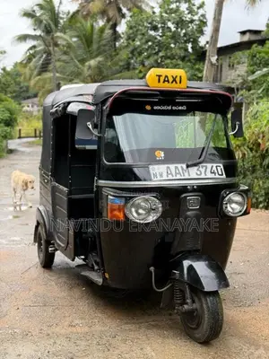 Bajaj RE 205 2014 Three Wheel (Used)