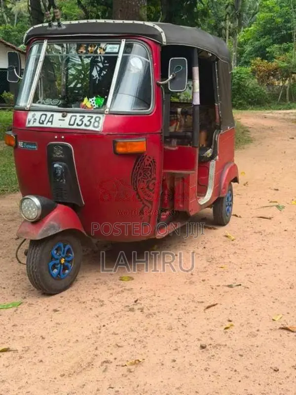 Bajaj 2 Stroke 2005 Three Wheel (Used)
