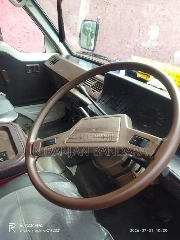 Toyota HIACE 1989 Van (Used)
