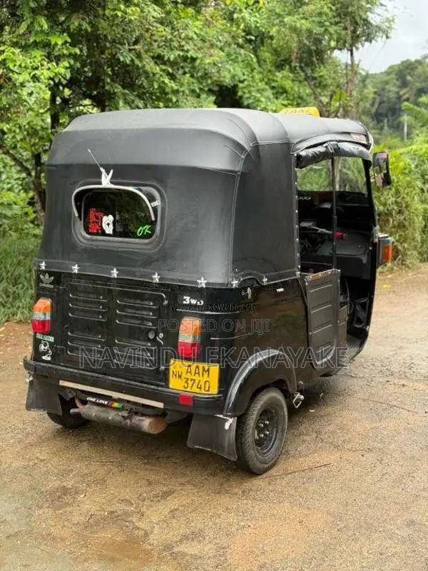 Bajaj RE 205 2014 Three Wheel (Used)
