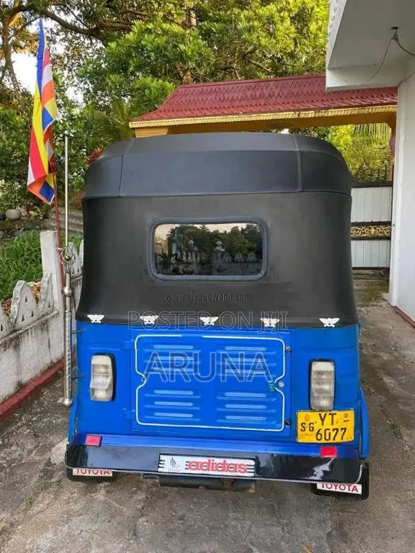 Bajaj RE 205 2012 Three Wheel (Used)