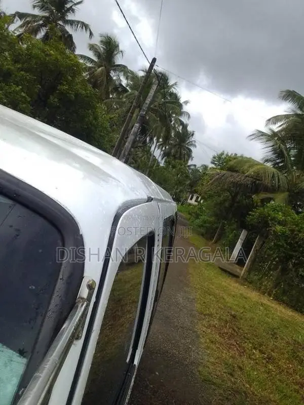 Isuzu Fargo 1992 Van (Used)