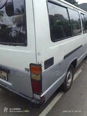 Toyota HIACE 1989 Van (Used)